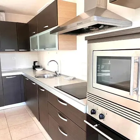 Family Mar شقة بالم مار